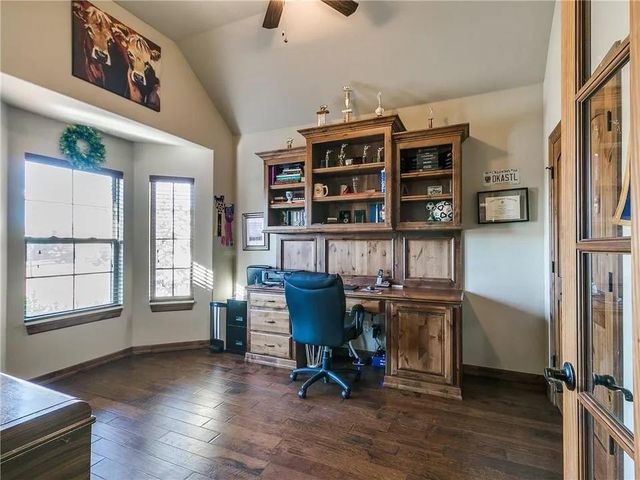 12609 NW 7th Court, Yukon, OK 73099