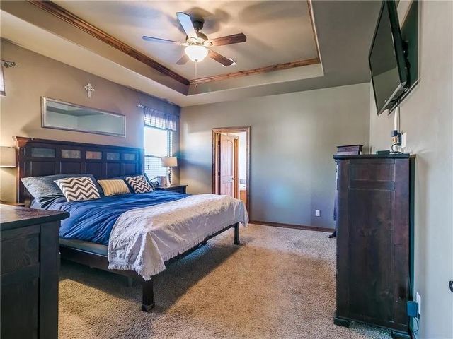12609 NW 7th Court, Yukon, OK 73099