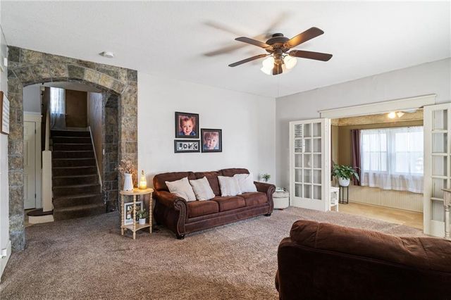 2709 Felix Street, St Joseph, MO 64501