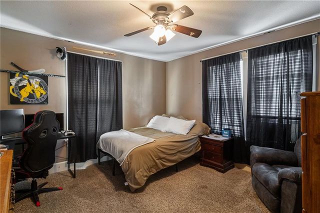 2709 Felix Street, St Joseph, MO 64501