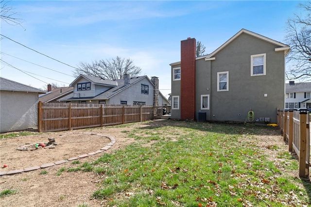 2709 Felix Street, St Joseph, MO 64501