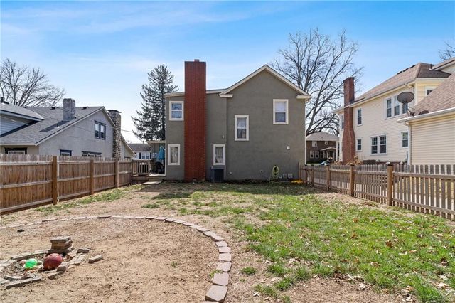 2709 Felix Street, St Joseph, MO 64501