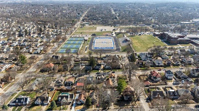 2709 Felix Street, St Joseph, MO 64501