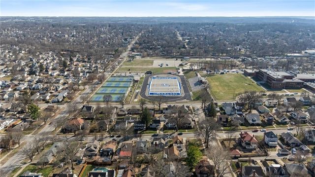 2709 Felix Street, St Joseph, MO 64501