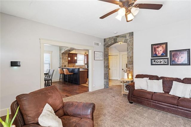 2709 Felix Street, St Joseph, MO 64501