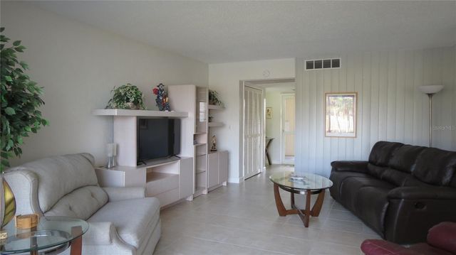 7193 W COUNTRY CLUB DRIVE N 138, Sarasota, FL 34243