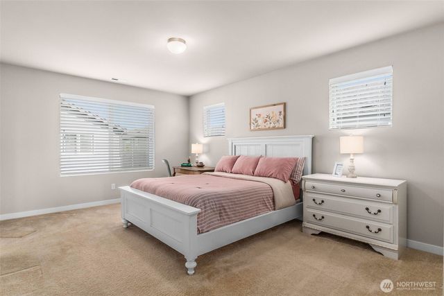 2032 Cantergrove Drive SE, Lacey, WA 98503
