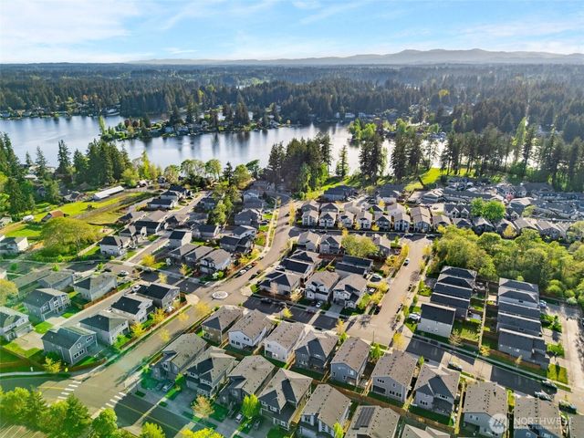 2032 Cantergrove Drive SE, Lacey, WA 98503