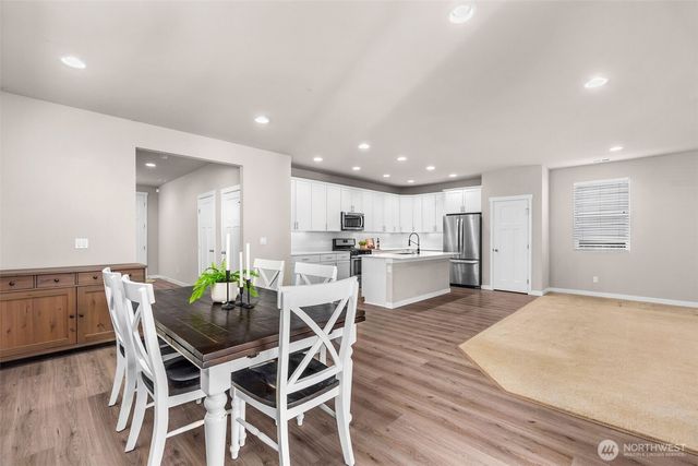 2032 Cantergrove Drive SE, Lacey, WA 98503