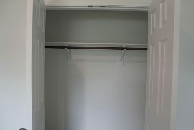 504 Oak Chase Avenue, Dayton, TX 77535