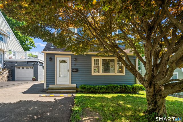 3 Olmstead Place, Norwalk, CT 06855