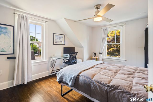 3 Olmstead Place, Norwalk, CT 06855