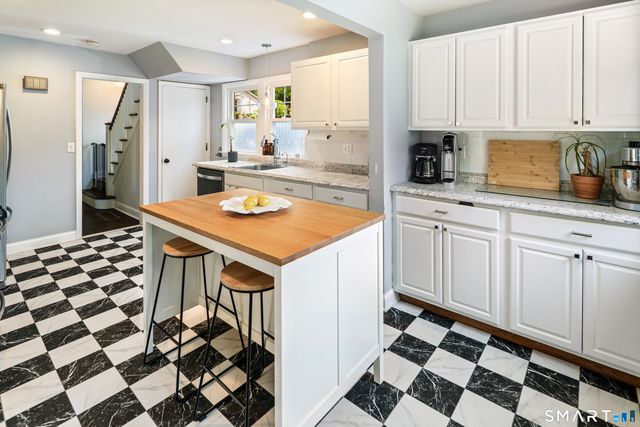 3 Olmstead Place, Norwalk, CT 06855