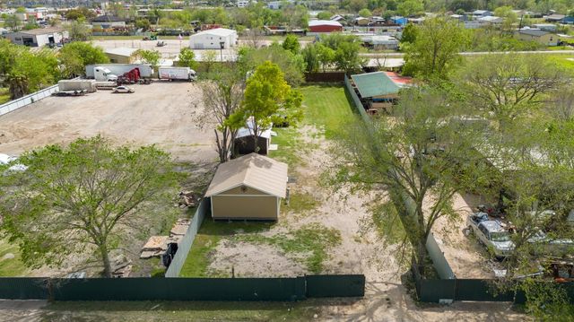 7525 SW Peekskill Lane, Houston, TX 77075