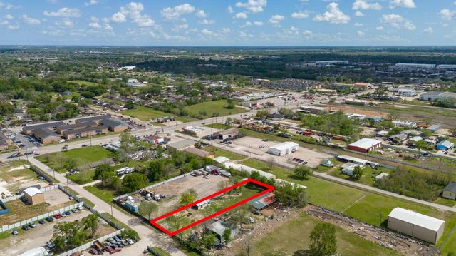 7525 SW Peekskill Lane, Houston, TX 77075