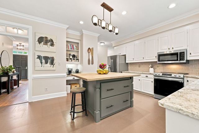 504 Appaloosa Trail, Bahama, NC 27503