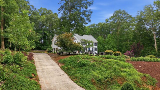 504 Appaloosa Trail, Bahama, NC 27503