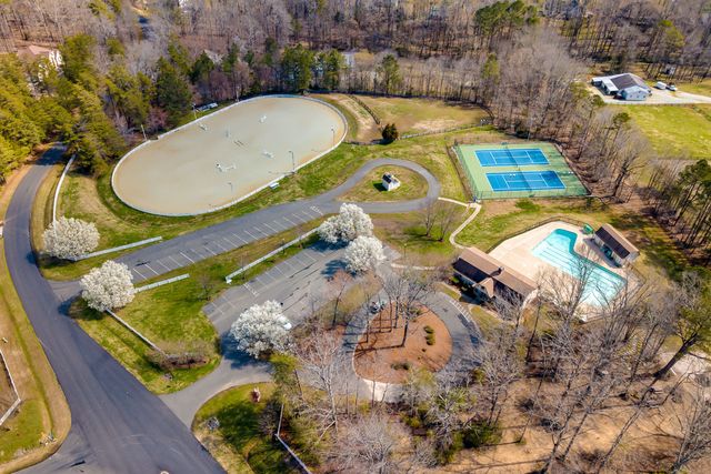 504 Appaloosa Trail, Bahama, NC 27503