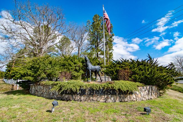 504 Appaloosa Trail, Bahama, NC 27503