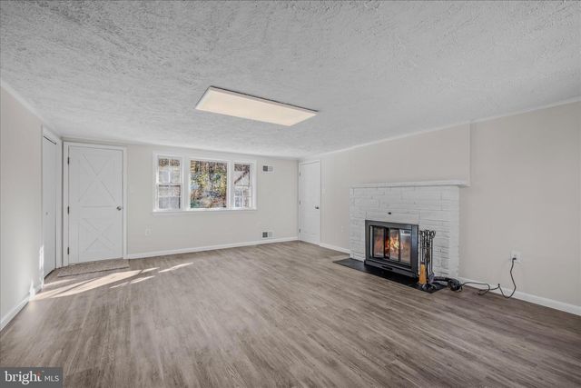 572 JOHNNYCAKE LN, Harpers Ferry, WV 25425