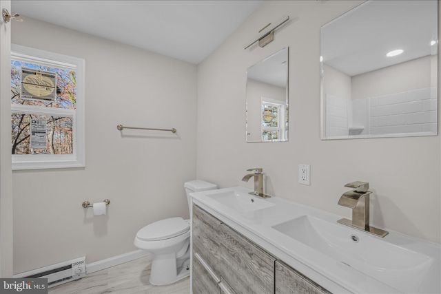 572 JOHNNYCAKE LN, Harpers Ferry, WV 25425