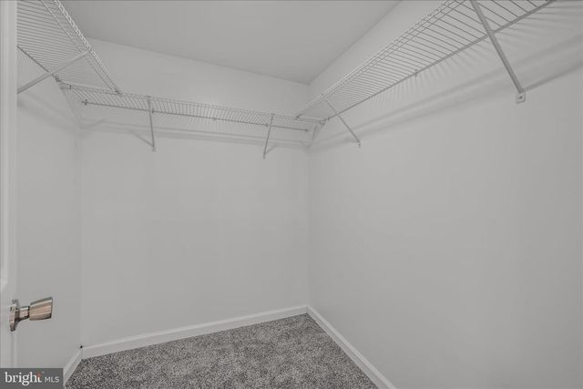 572 JOHNNYCAKE LN, Harpers Ferry, WV 25425