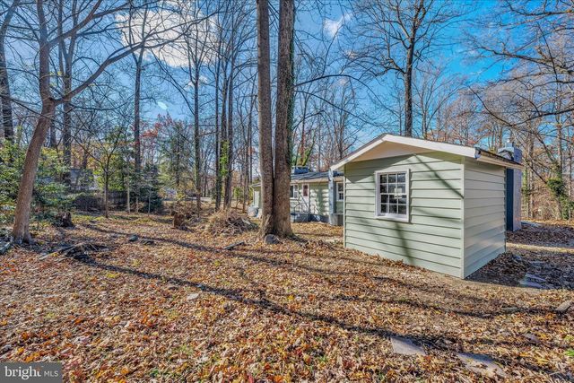572 JOHNNYCAKE LN, Harpers Ferry, WV 25425