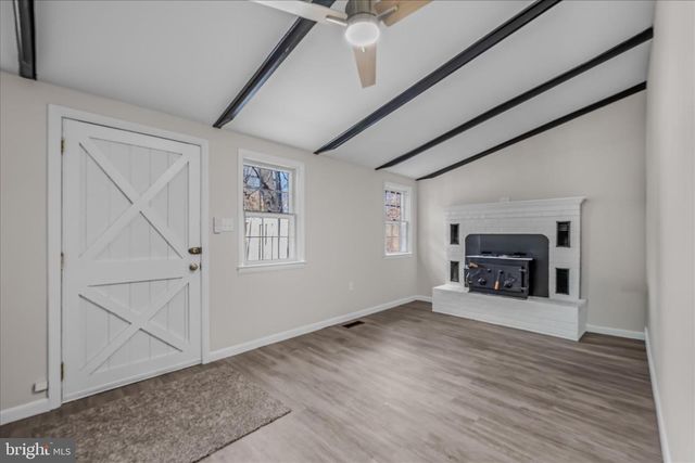 572 JOHNNYCAKE LN, Harpers Ferry, WV 25425