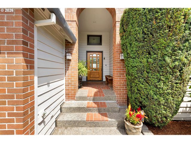 15435 Ne SISKIYOU St, Portland, OR 97230