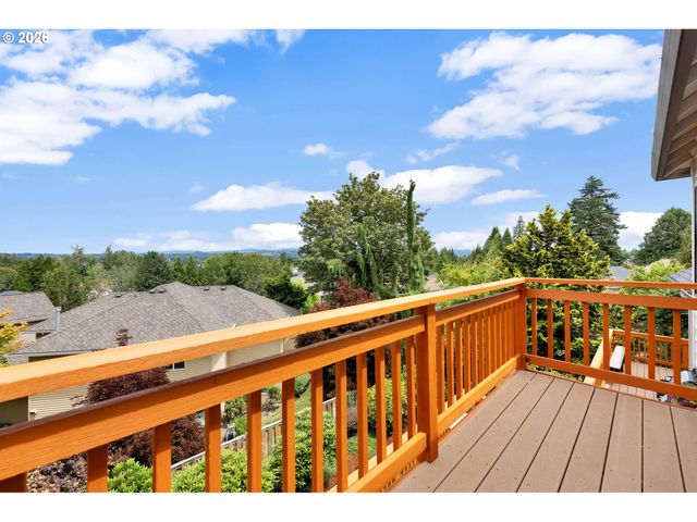 15435 Ne SISKIYOU St, Portland, OR 97230
