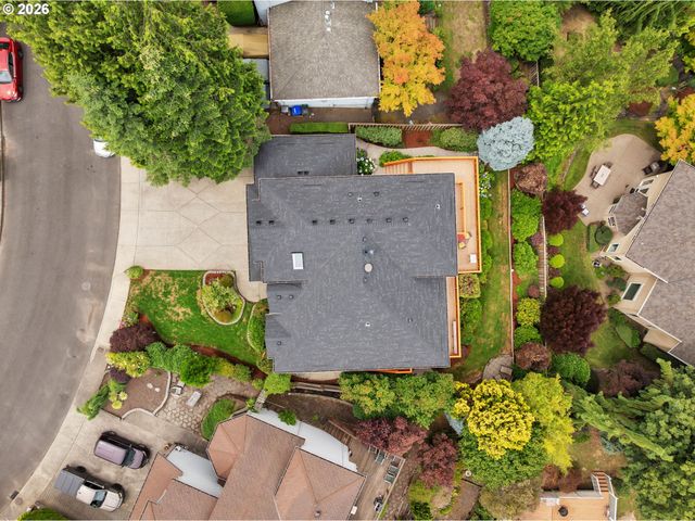 15435 Ne SISKIYOU St, Portland, OR 97230