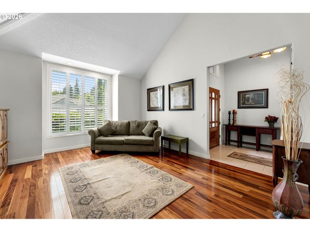 15435 Ne SISKIYOU St, Portland, OR 97230