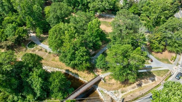 776 Windsor NE Parkway, Sandy Springs, GA 30342