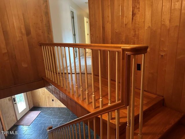 279 Alfalfa Field, Cedar Bluff, VA 24609