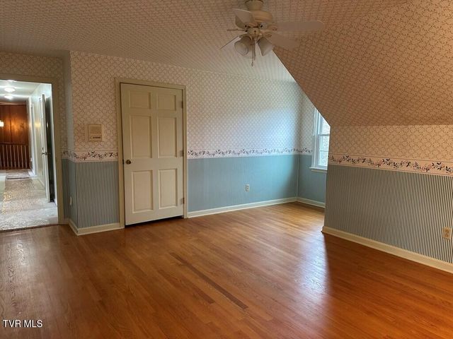 279 Alfalfa Field, Cedar Bluff, VA 24609