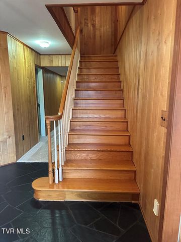 279 Alfalfa Field, Cedar Bluff, VA 24609