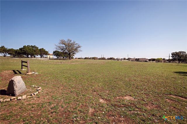1224 Hidden Springs Drive, Salado, TX 76571