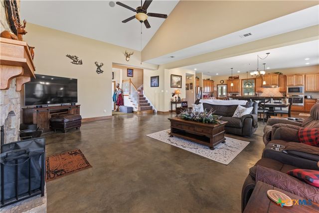 1224 Hidden Springs Drive, Salado, TX 76571