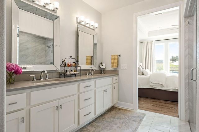 2009 Axis CIR, Fredericksburg, TX 78624