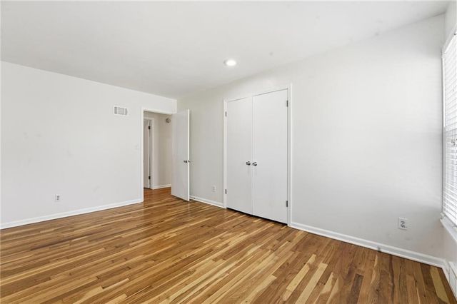 7001 N Cosby Avenue, Kansas City, MO 64151