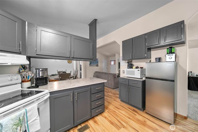 370 S Kentucky, East Wenatchee, WA 98802