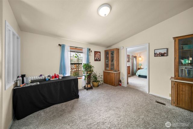 370 S Kentucky, East Wenatchee, WA 98802