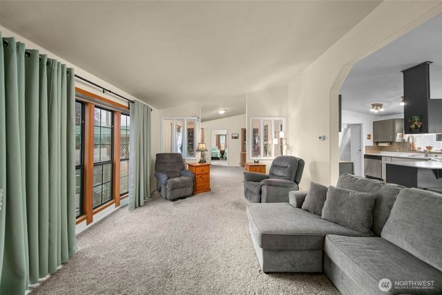 370 S Kentucky, East Wenatchee, WA 98802