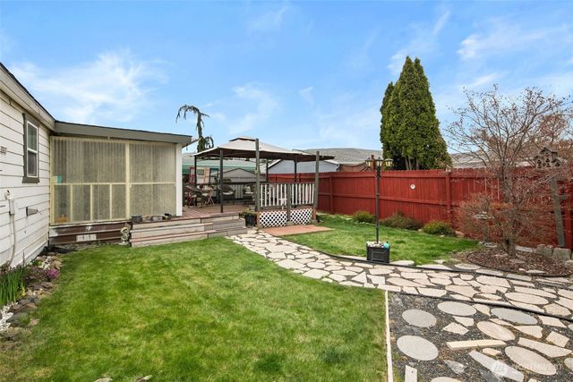 370 S Kentucky, East Wenatchee, WA 98802