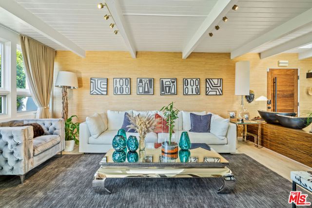 3288 WRIGHTWOOD Drive, Studio City, CA 91604