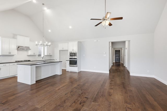 12109 Prudence Drive, Fort Worth, TX 76052