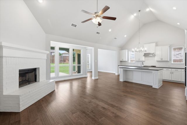 12109 Prudence Drive, Fort Worth, TX 76052