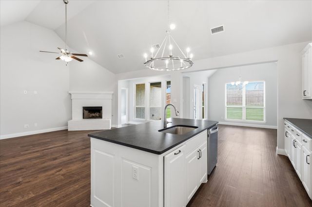 12109 Prudence Drive, Fort Worth, TX 76052