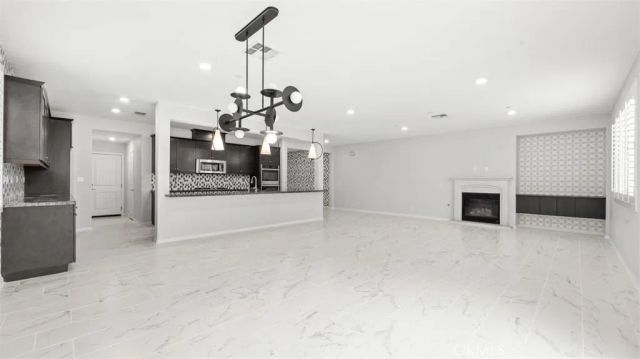 16575 Justin St, Fontana, CA 92336