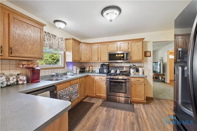 1976 Allendale Drive, Toledo, OH 43611